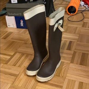 Rain boots new